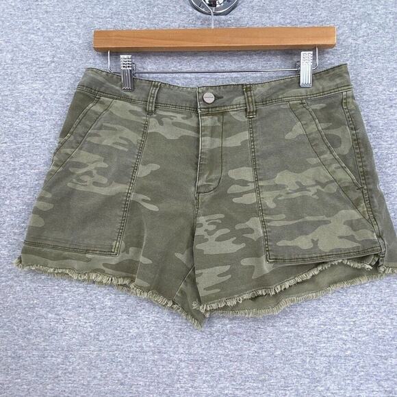 Sanctuary Shorts Womens 28 Green Camo Raw Hem Chino Casual Pockets Mid Rise - Picture 1 of 10